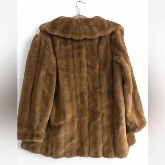 Luxurious Brown Faux Fur Coat - Picture 4 of 7